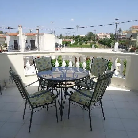 Seaside & Pool Apartment Kato Assos