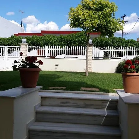 Seaside & Pool *