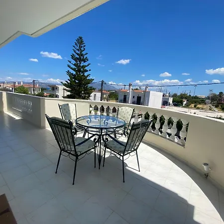 Daire Seaside & Pool